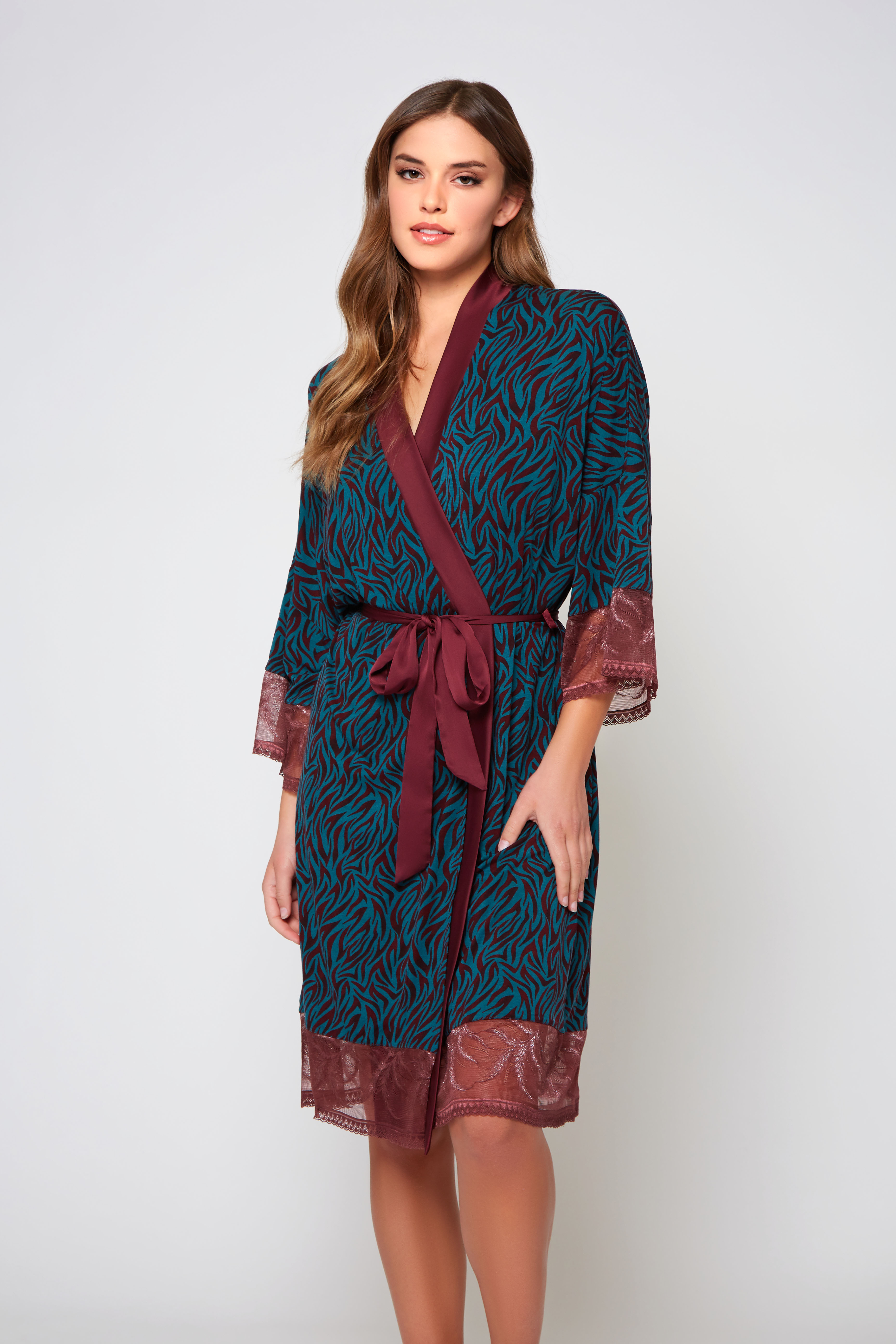 iCollection Sylvie Robe - 78163 - Click Image to Close